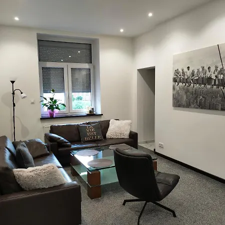 Leonardo Apartment